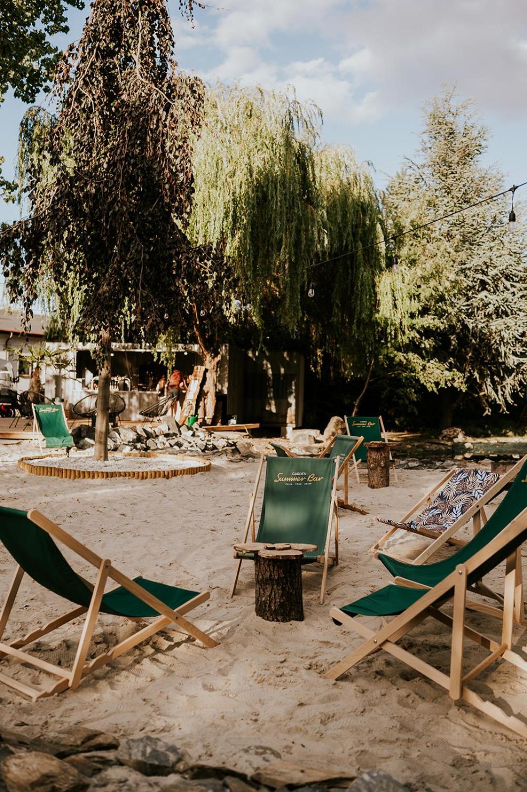 Hotel Garden Olesnica  Bagian luar foto