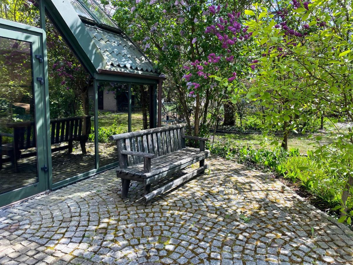 Hotel Garden Olesnica  Bagian luar foto